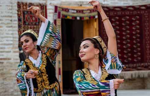 Girls dancing to national dance