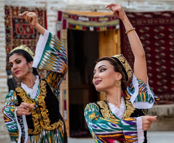 Girls dancing to national dance
